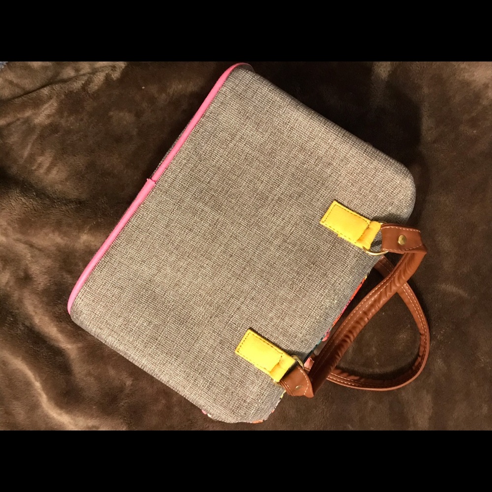 Make Up Hand Bag - image 3